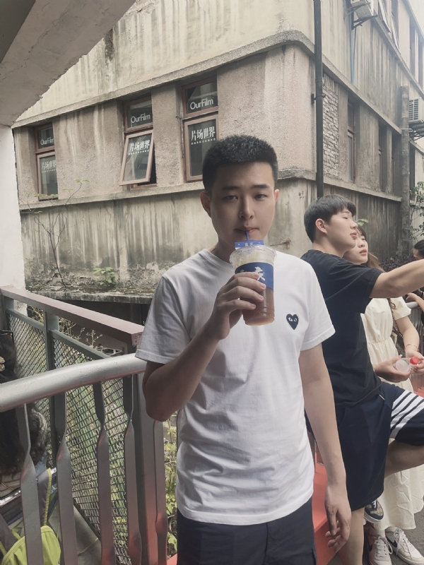 尚龙的第二张照片--铁岭闪婚服务中心